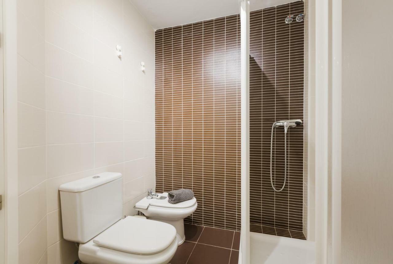 Hola Malaga Centro Apartment ภายนอก รูปภาพ