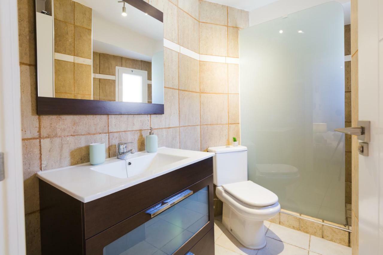 Hola Malaga Centro Apartment ภายนอก รูปภาพ