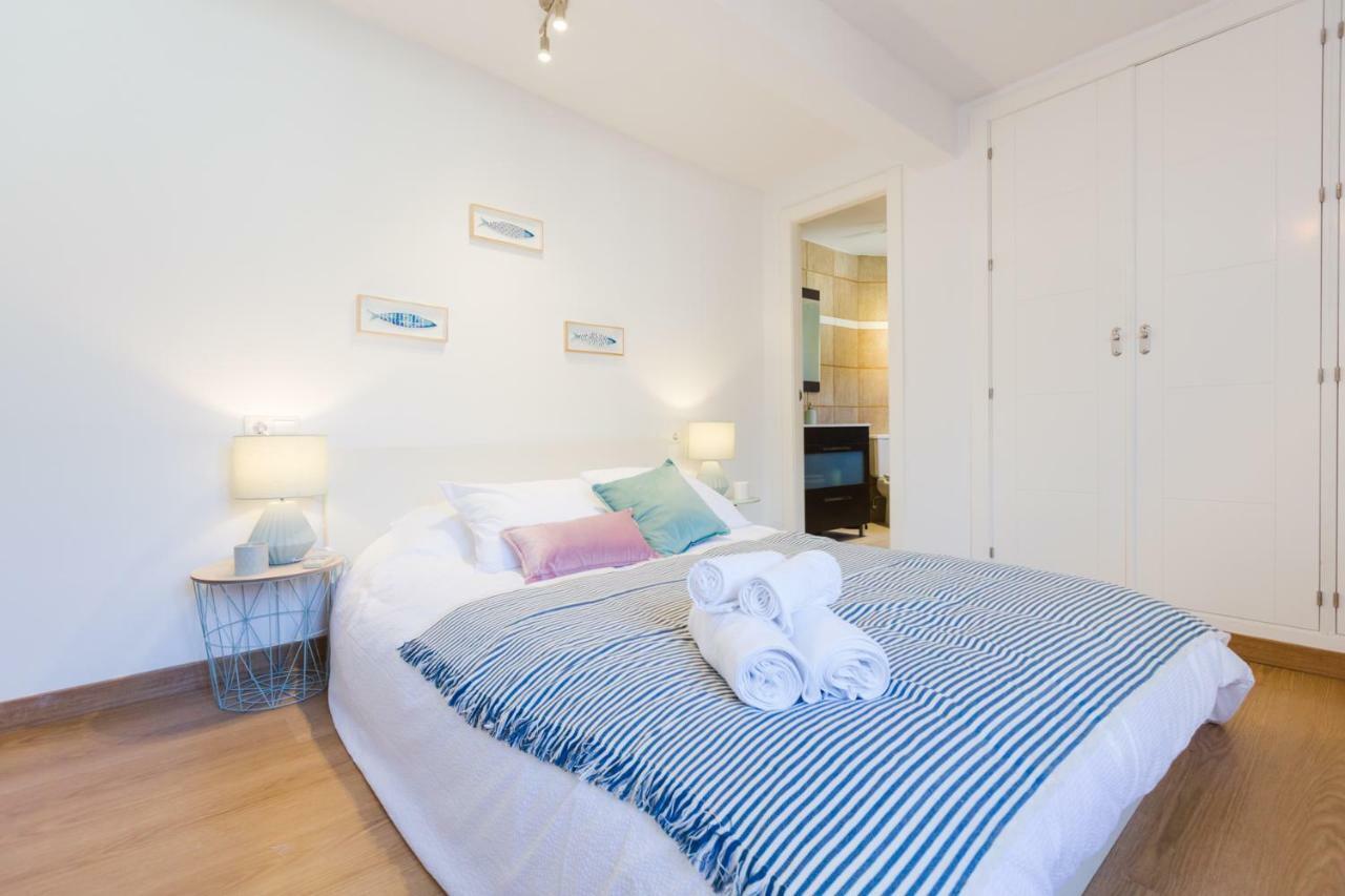 Hola Malaga Centro Apartment ภายนอก รูปภาพ